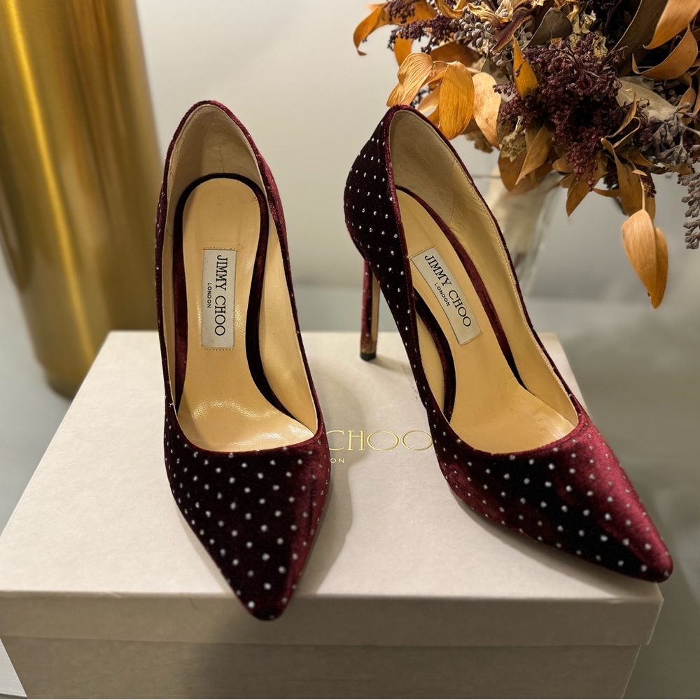 Jimmy Choo Romy 100 in Grape/ Silver Glitter spotted velvet size 39 - worn once!